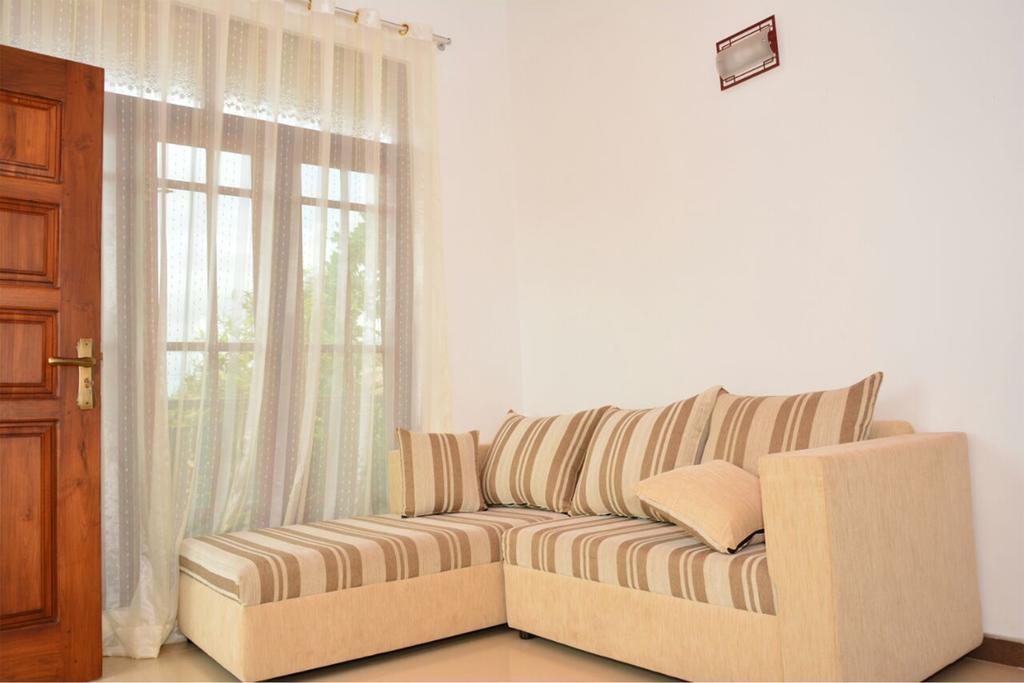 Tropical Garden Hotel Negombo Luaran gambar